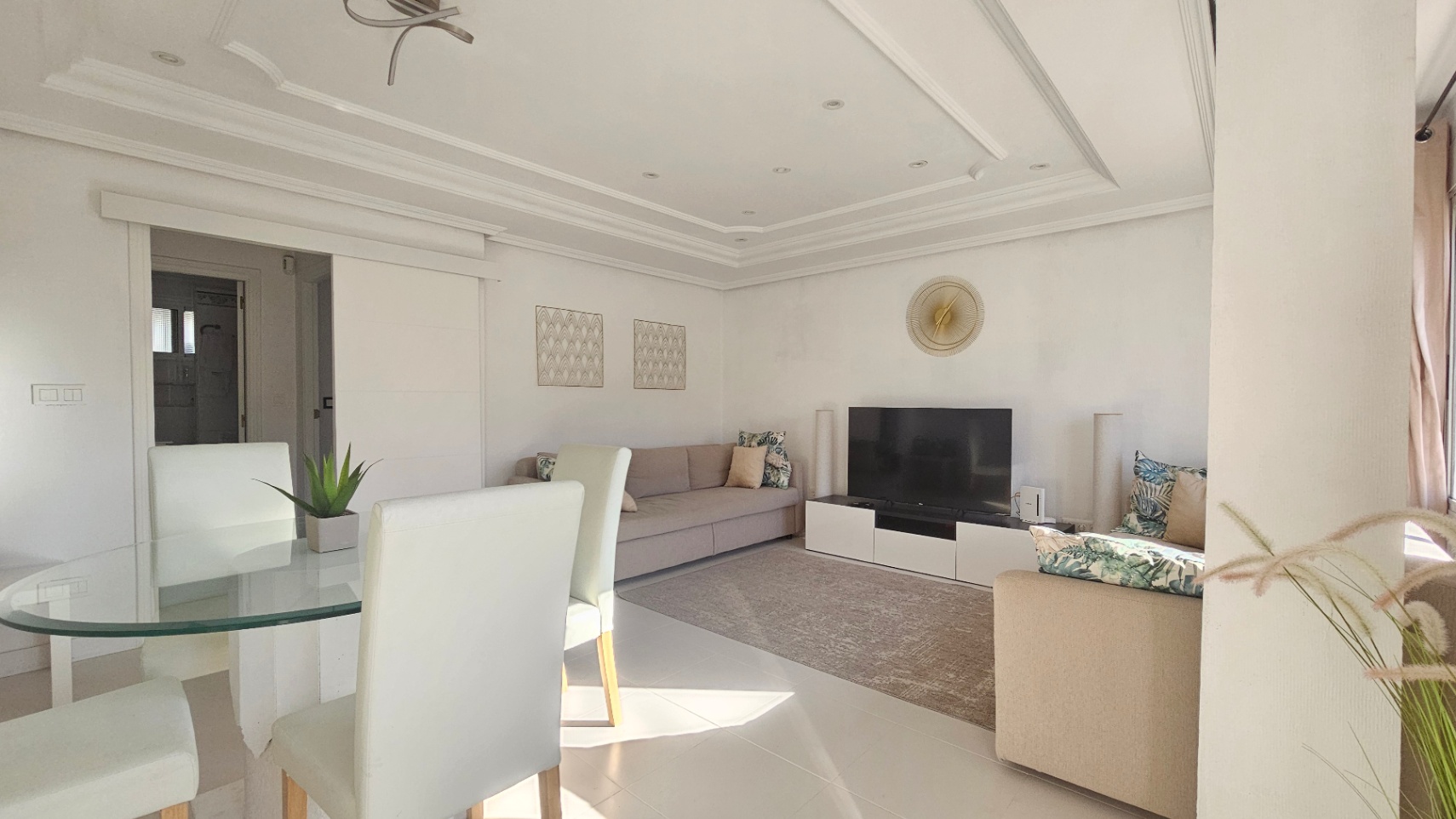 ¡Piso reformado de 2 habitaciones en Alicante, listo para entrar!