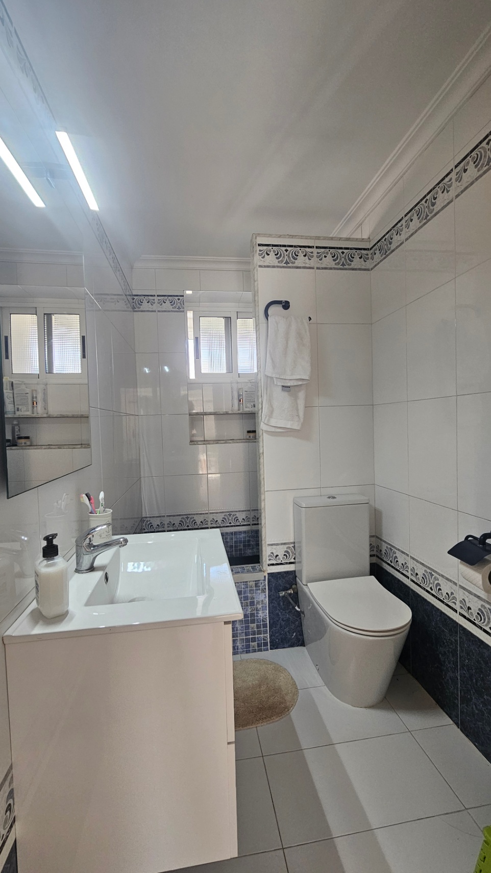 ¡Piso reformado de 2 habitaciones en Alicante, listo para entrar!