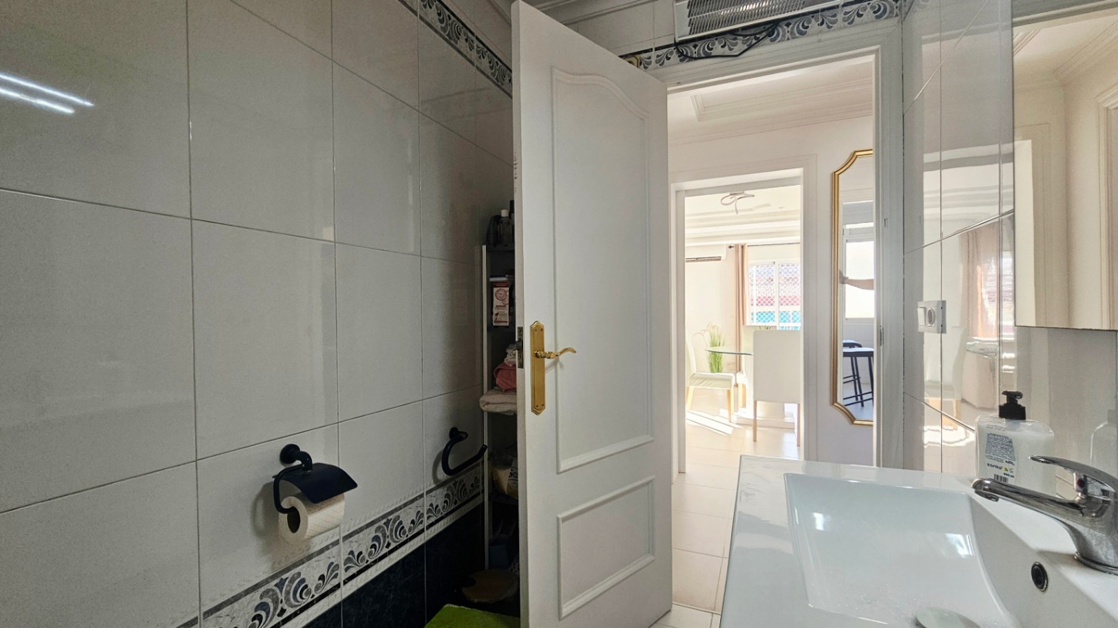 ¡Piso reformado de 2 habitaciones en Alicante, listo para entrar!