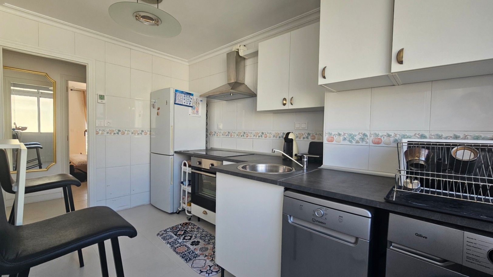 ¡Piso reformado de 2 habitaciones en Alicante, listo para entrar!