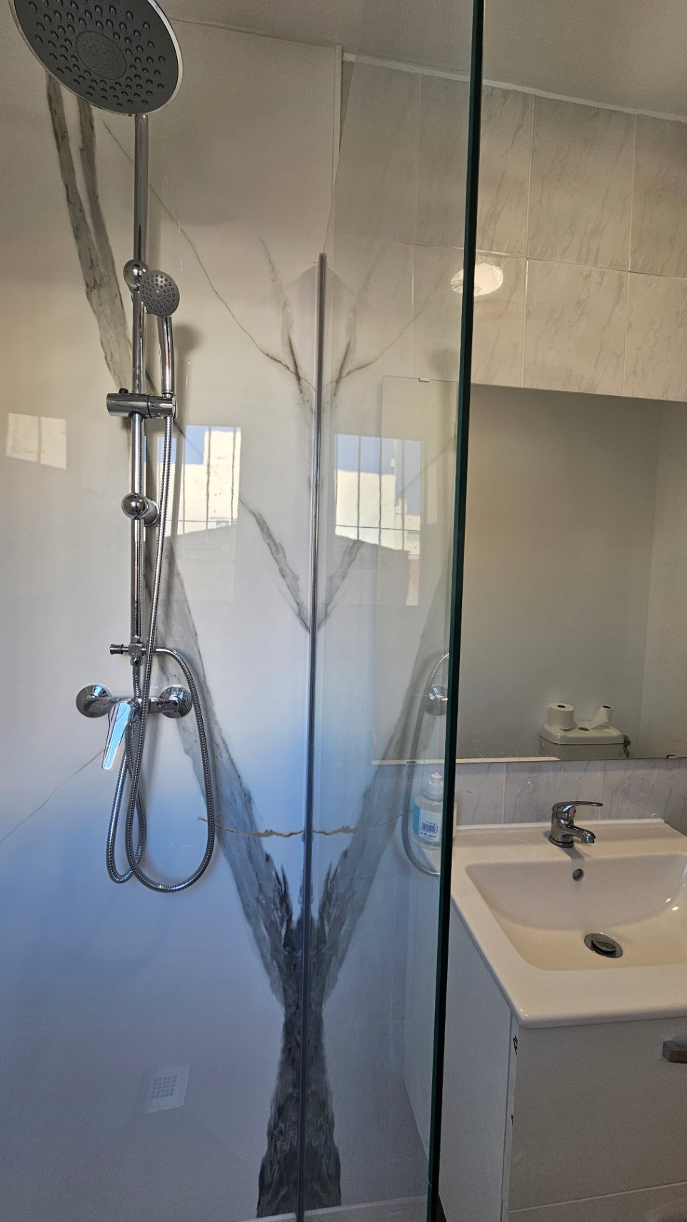 Piso reformado de 3 habitaciones en Alicante - Pla