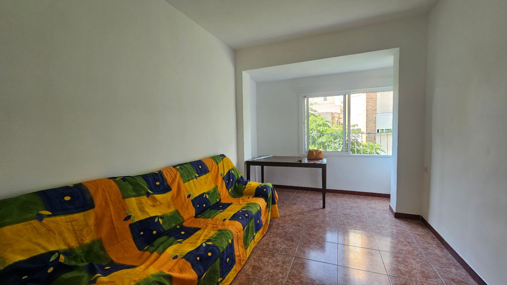 Piso reformado de 3 habitaciones en Alicante - Pla