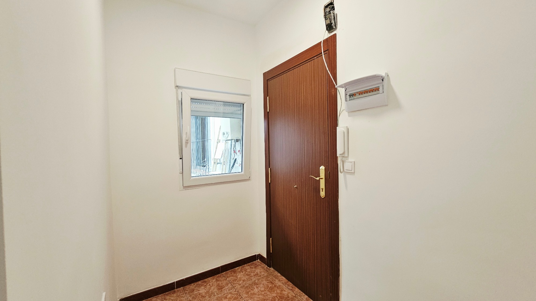 Piso reformado de 3 habitaciones en Alicante - Pla
