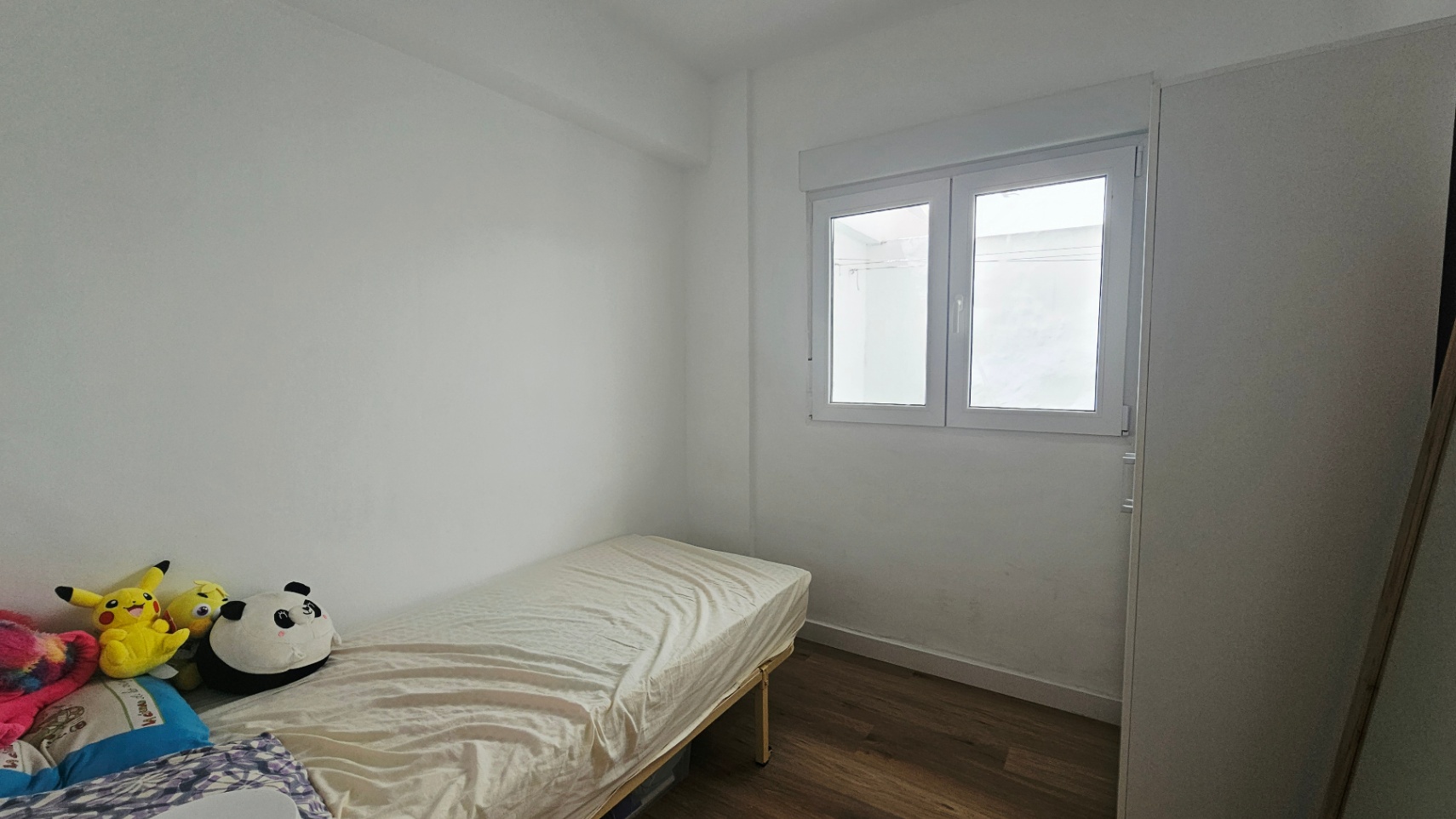 Planta baja reformada con patio interior en Alicante