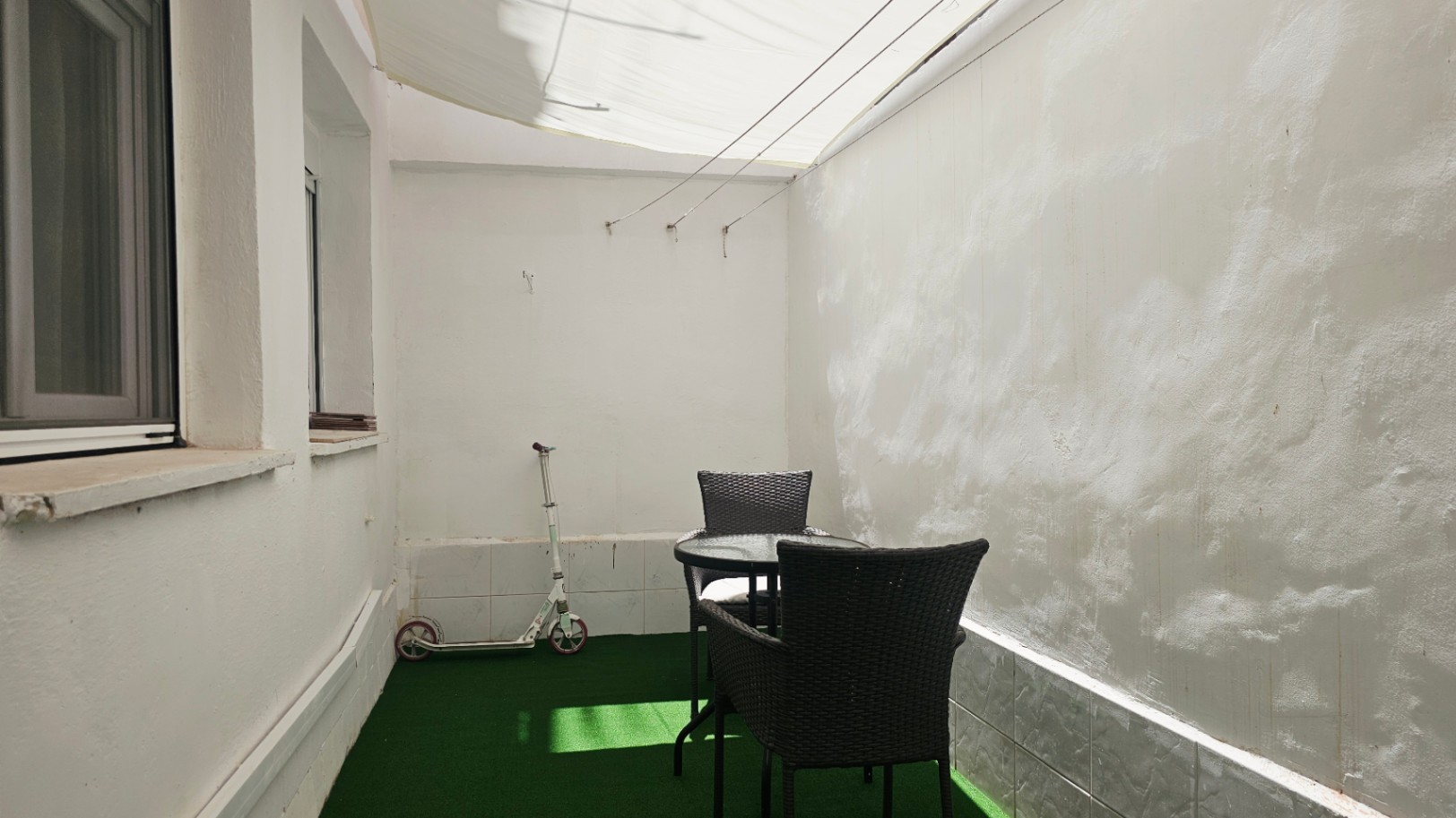 Planta baja reformada con patio interior en Alicante