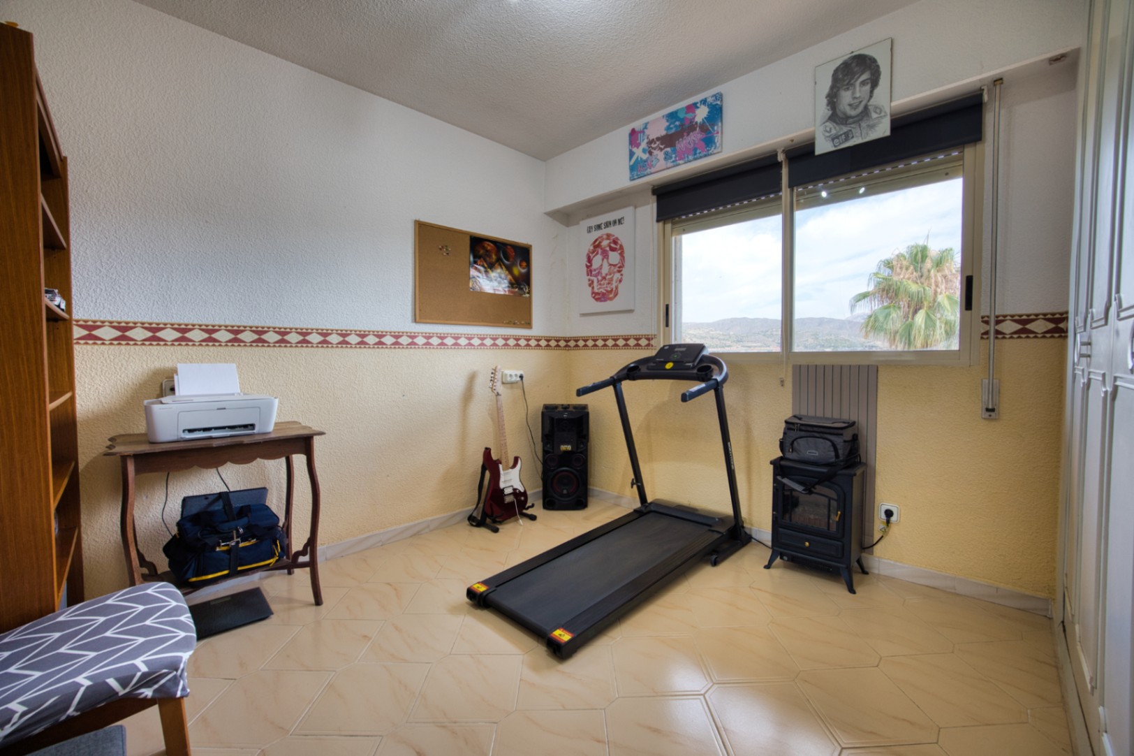 CÓMODO APARTAMENTO CERCA DEL MAR CON GARAJE Y TRASTERO EN EL CAMPELLO