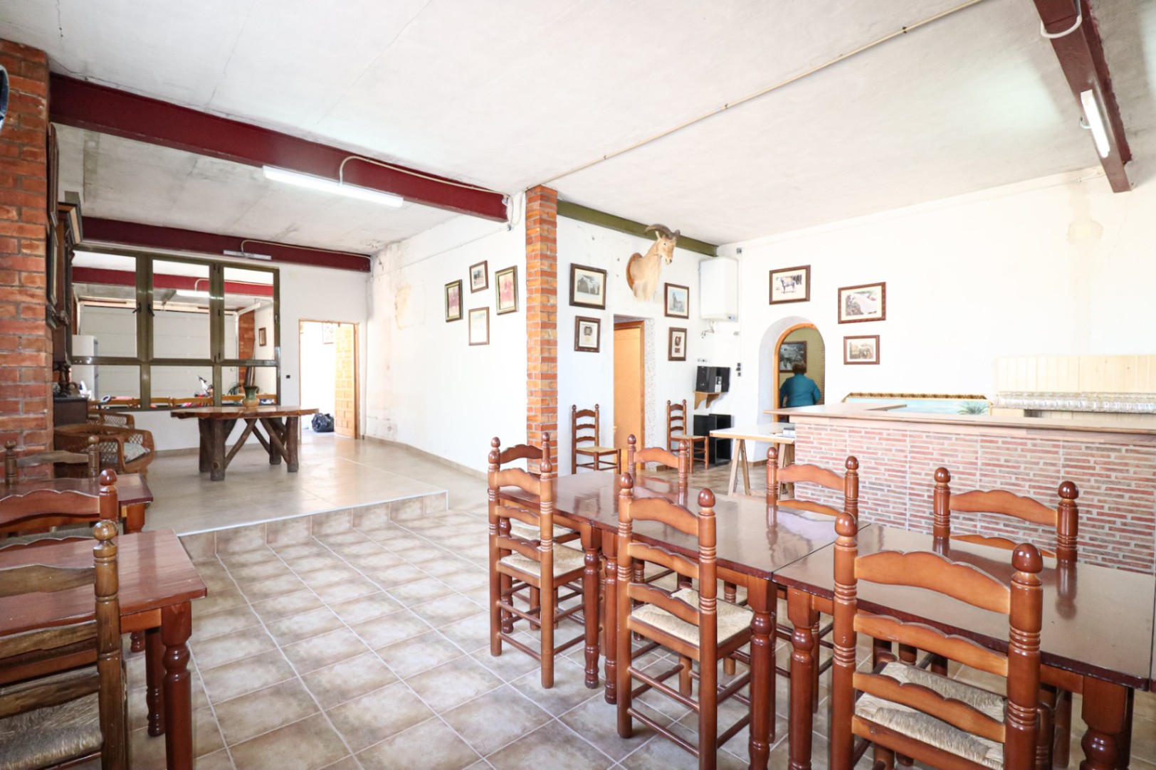 Amplia finca rústica con vivienda, cuadras y más de 57 hectáreas en Tibi