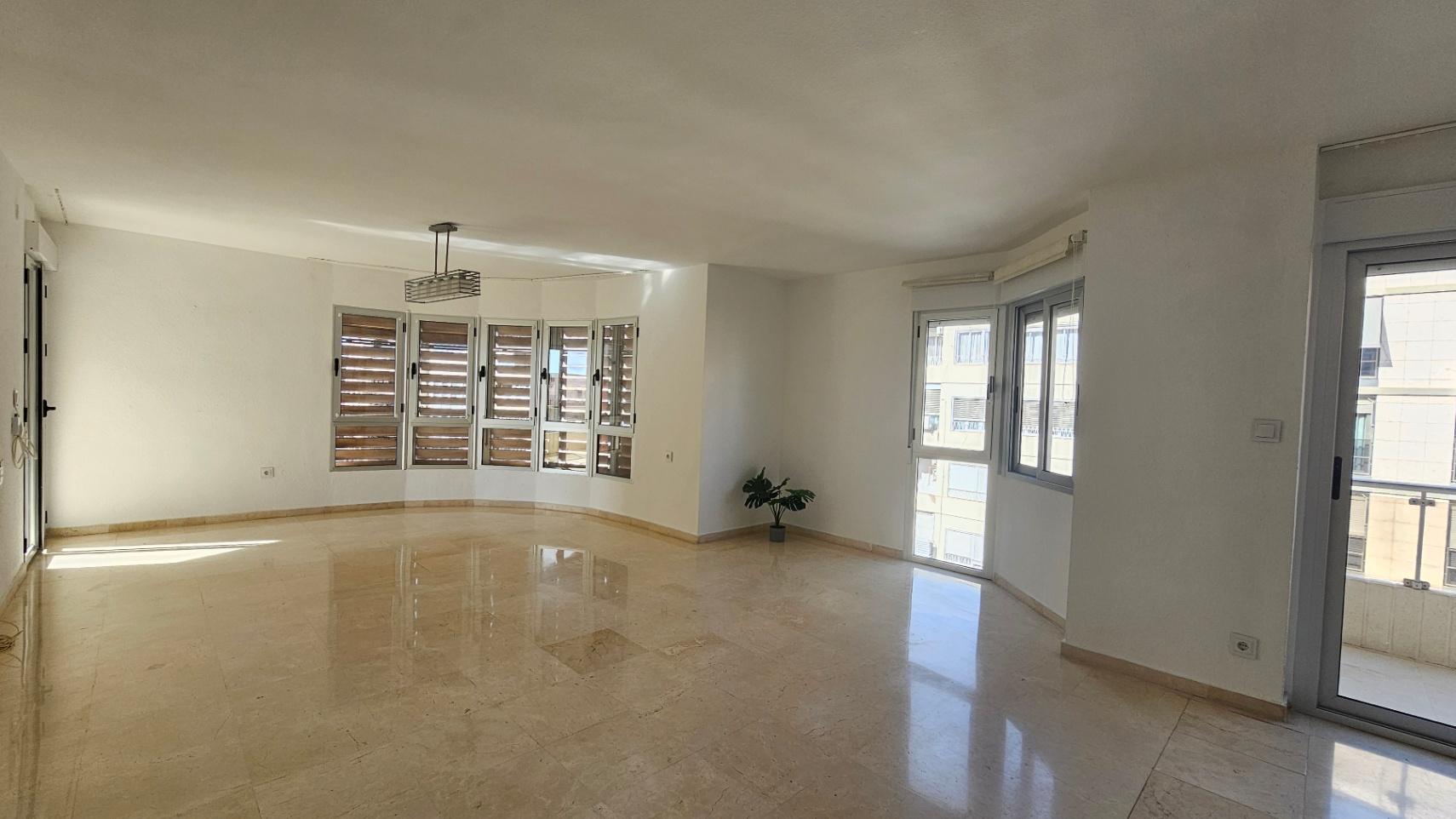 Piso en Venta en Centro - El Corte Inglés, Alicante, Alicante