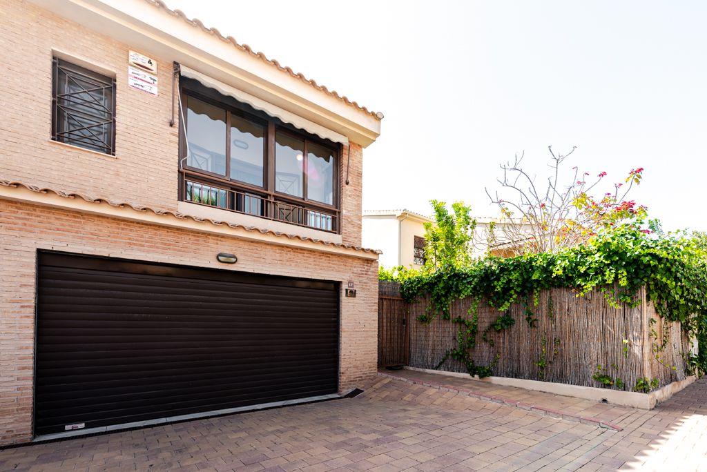 Chalet en Venta en Ravel, Mutxamel, Alicante