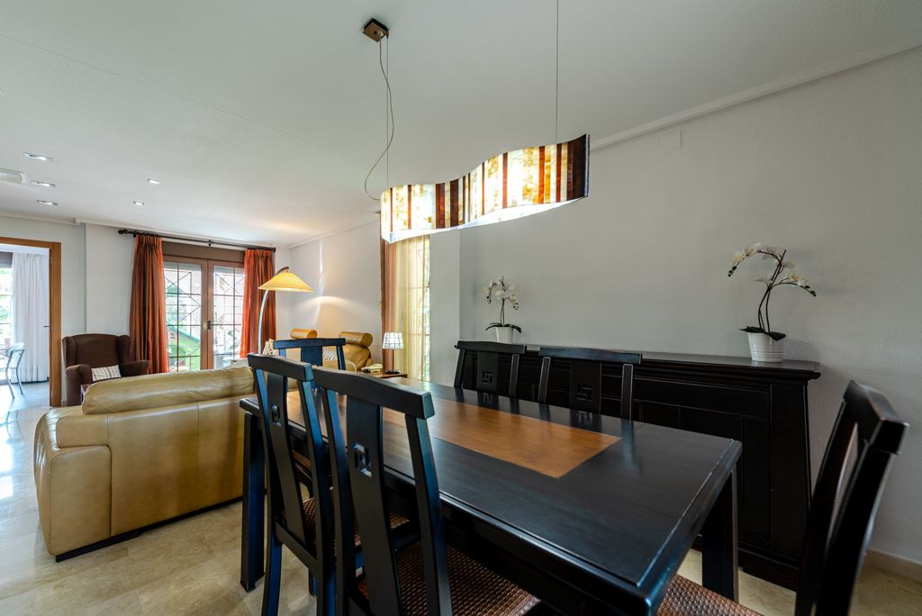 Chalet en Venta en Ravel, Mutxamel, Alicante