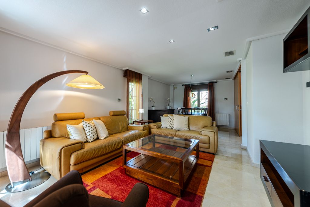 Chalet en Venta en Ravel, Mutxamel, Alicante