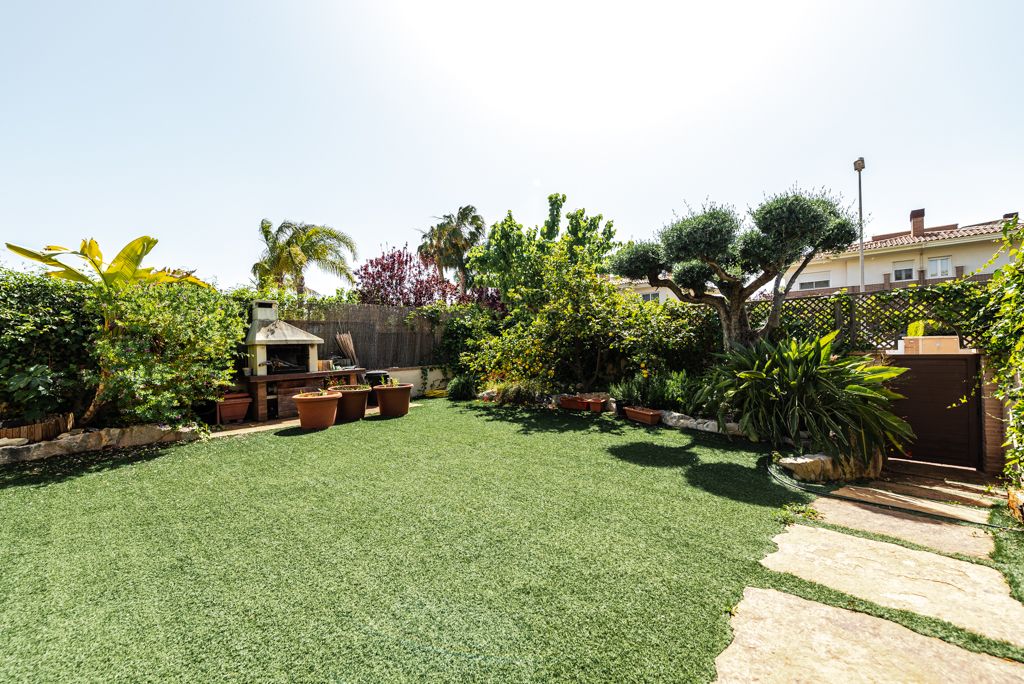 Chalet en Venta en Ravel, Mutxamel, Alicante