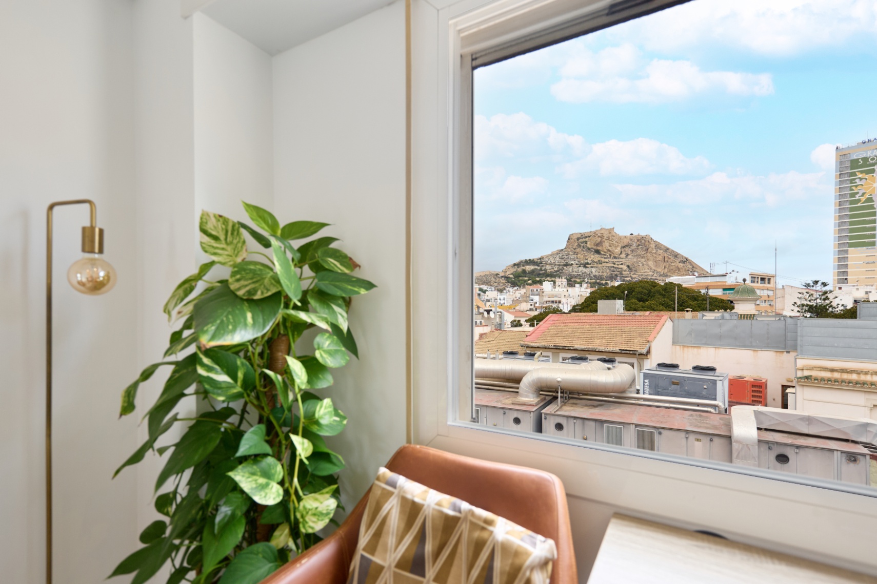 Apartamento en venta en el centro de Alicante, 3 dormitorios.
