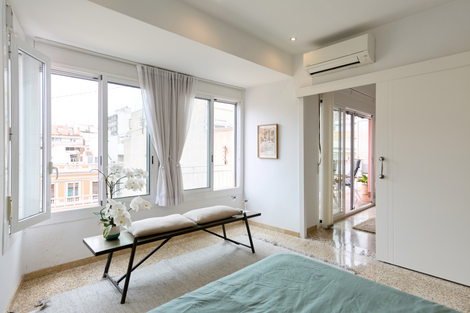 Apartamento en venta en el centro de Alicante, 3 dormitorios.