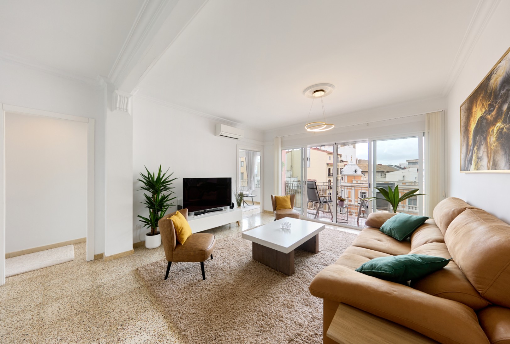 Apartamento en venta en el centro de Alicante, 3 dormitorios.