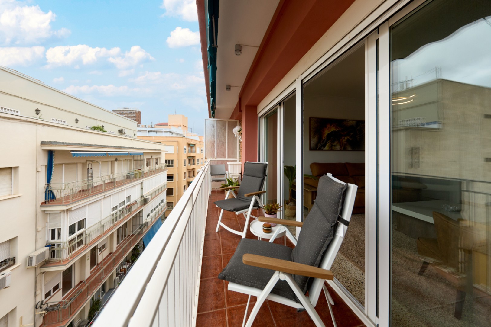 Apartamento en venta en el centro de Alicante, 3 dormitorios.