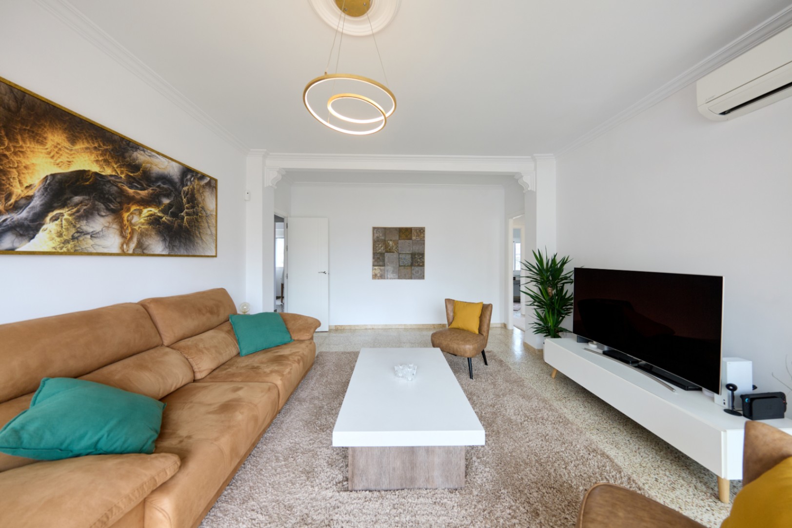 Apartamento en venta en el centro de Alicante, 3 dormitorios.