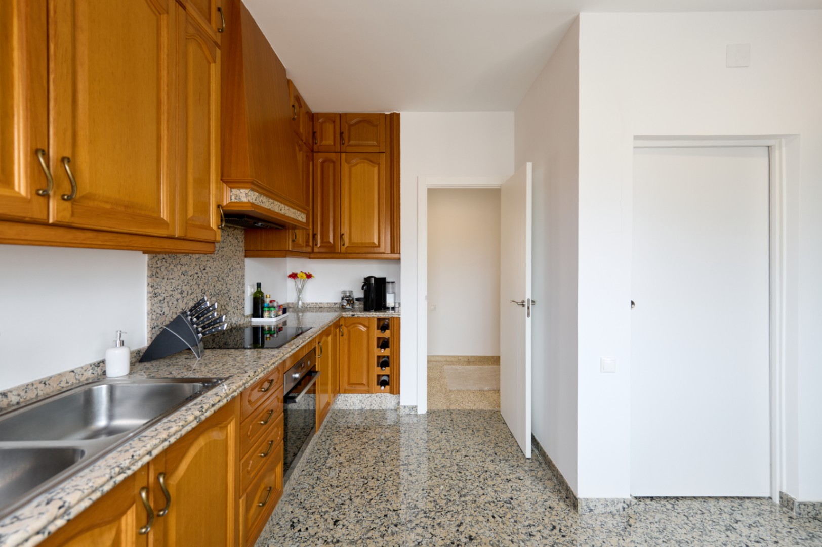 Apartamento en venta en el centro de Alicante, 3 dormitorios.