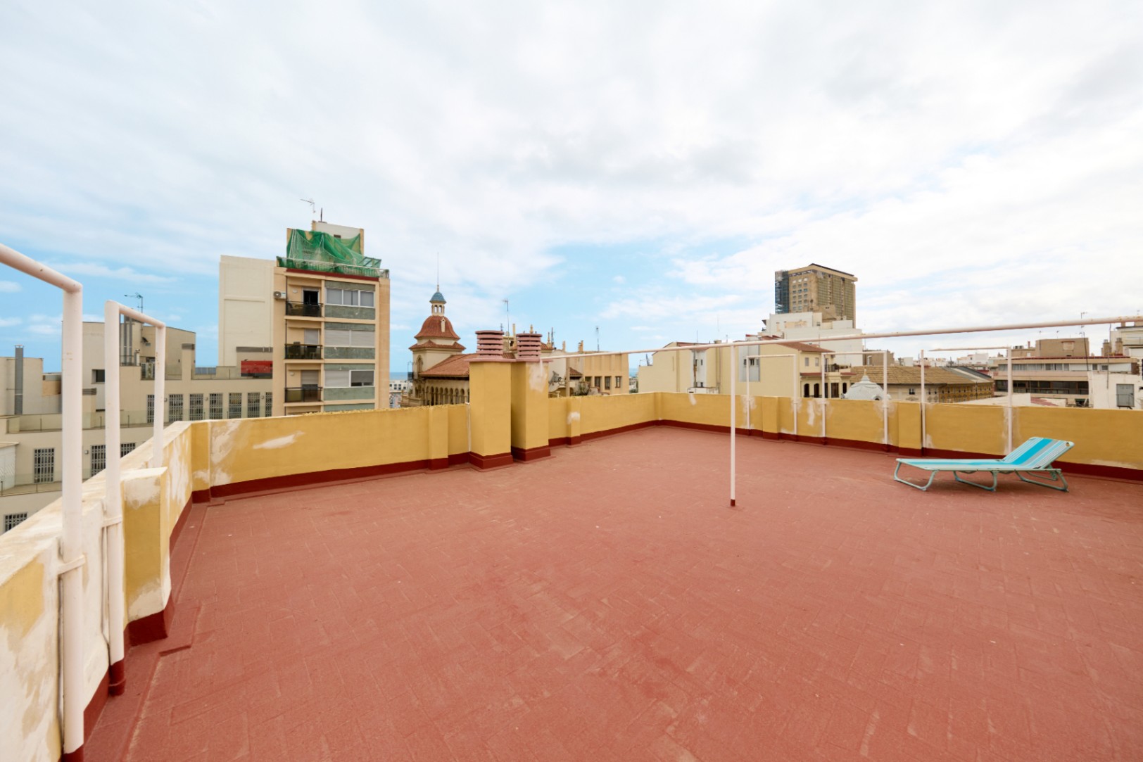 Apartamento en venta en el centro de Alicante, 3 dormitorios.